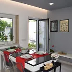 Semesterbostad Saint Victor House *