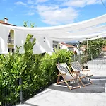 Saint Victor House