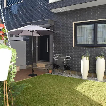 Holiday home Saint Victor House *